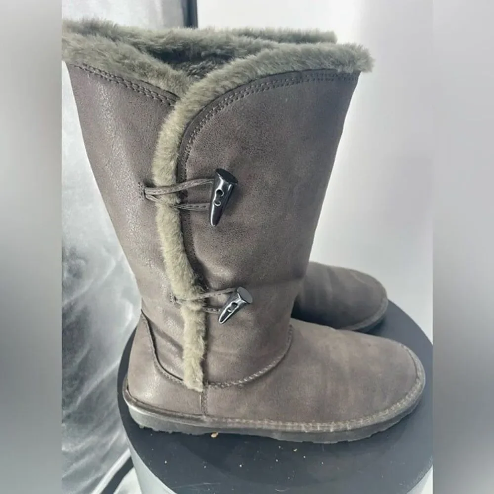 Sonoma Faux Fur Lined Winter Boots Toggle Button Closure Warm Comfy size 8‎